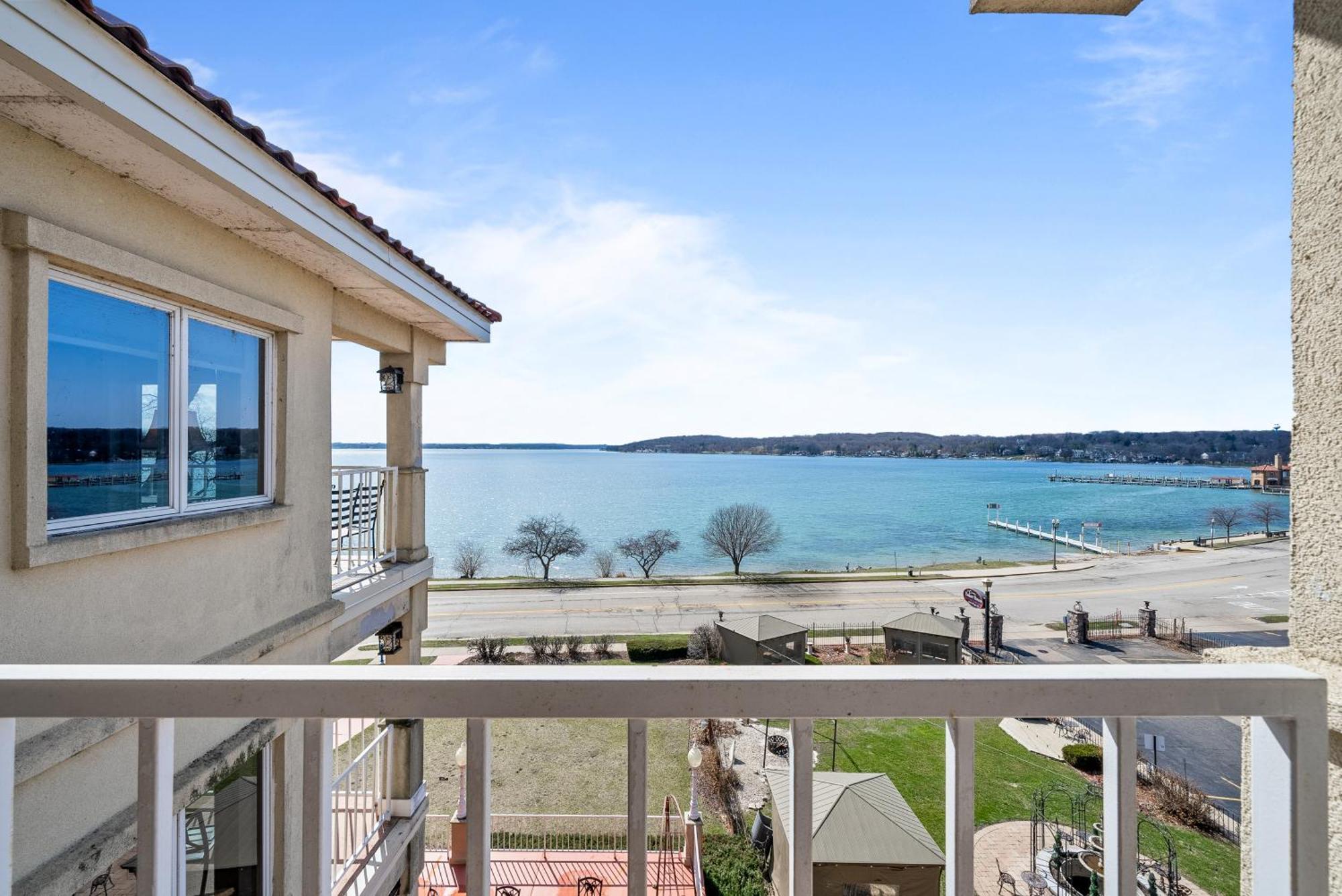 Bella Vista Suites Lake Geneva Esterno foto