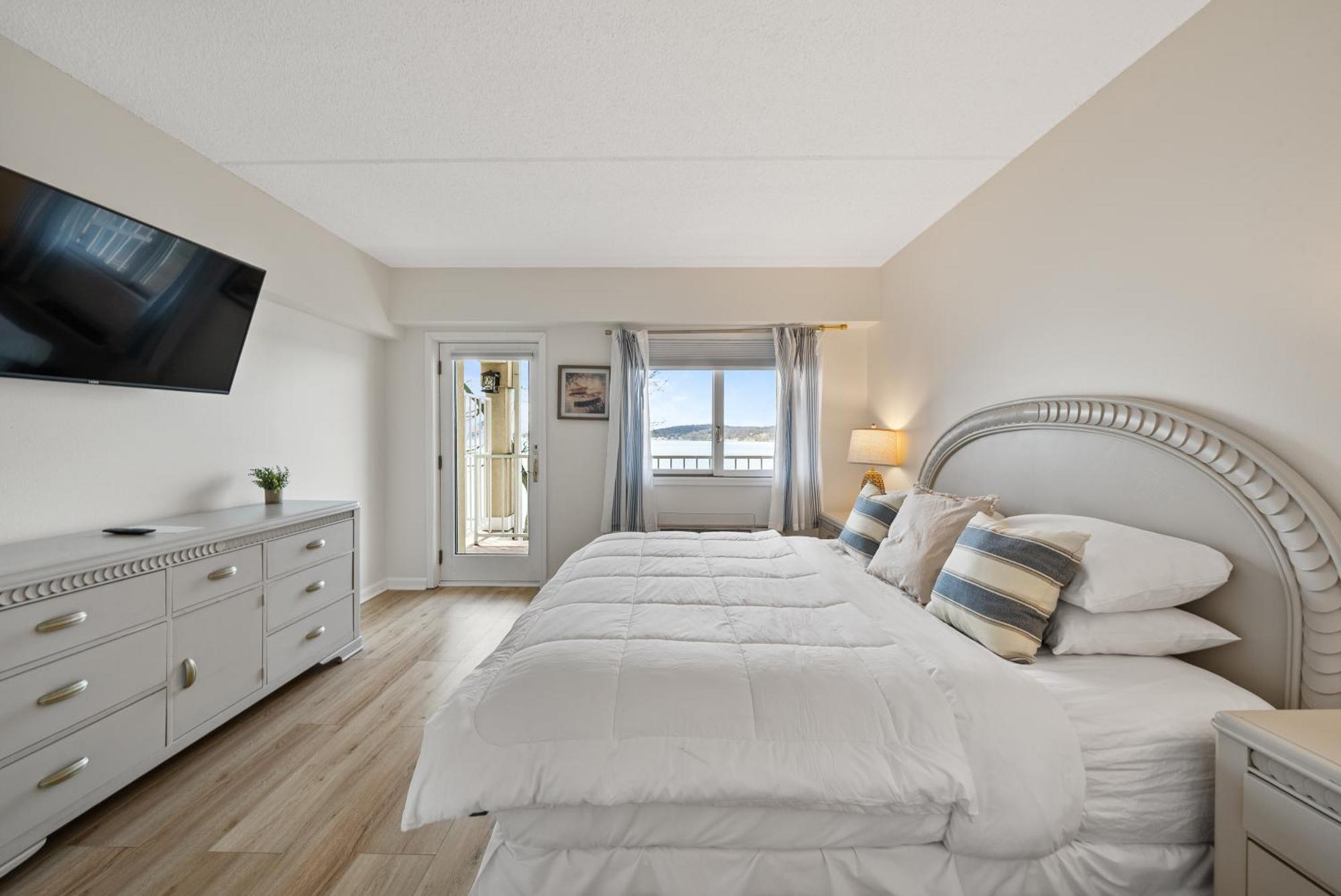 Bella Vista Suites Lake Geneva Esterno foto