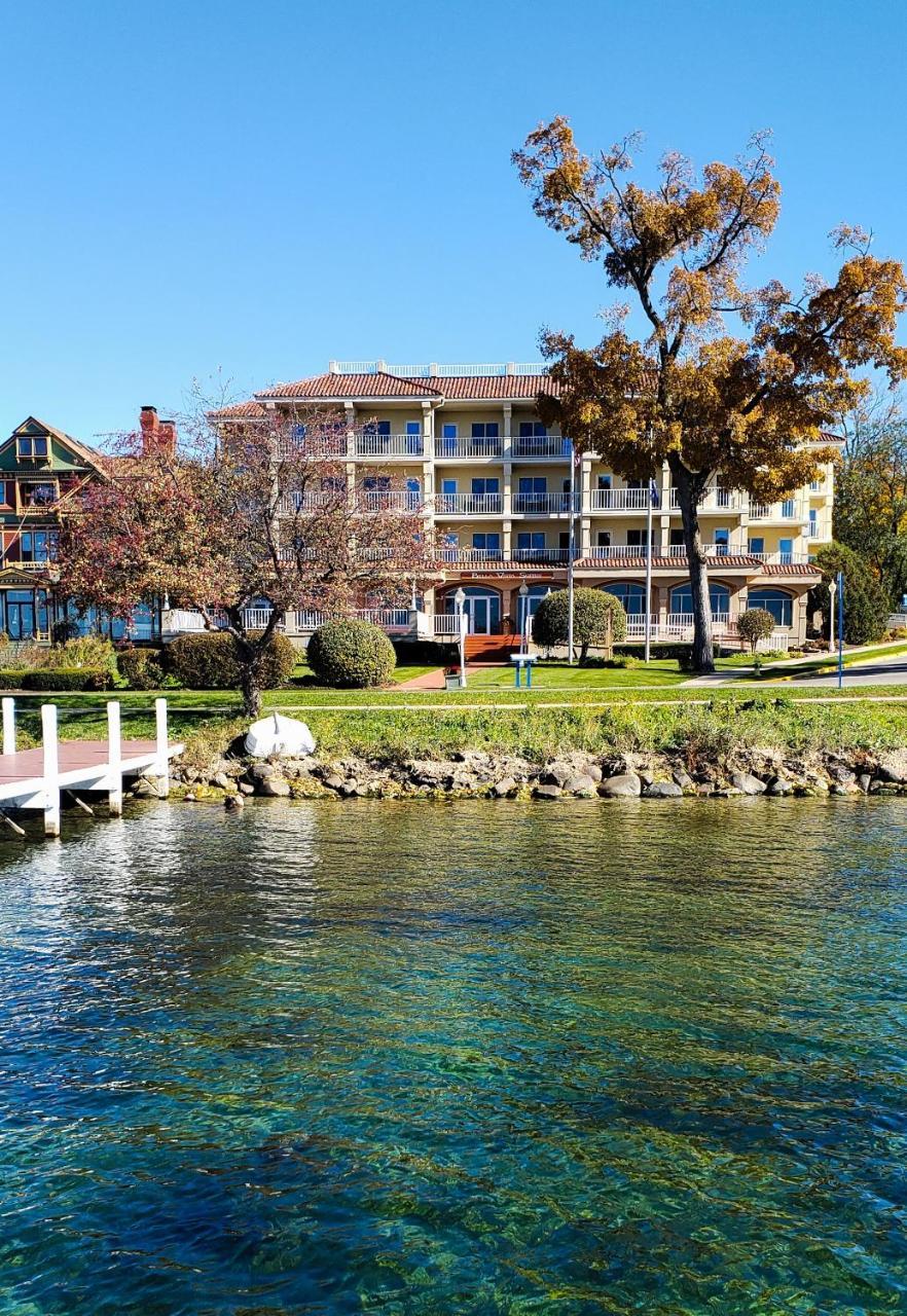 Bella Vista Suites Lake Geneva Esterno foto
